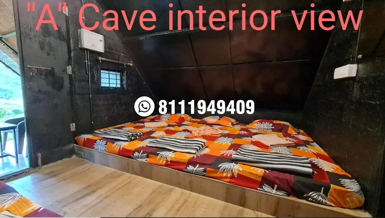 Shining Caves Resort Varagampadi Lodge